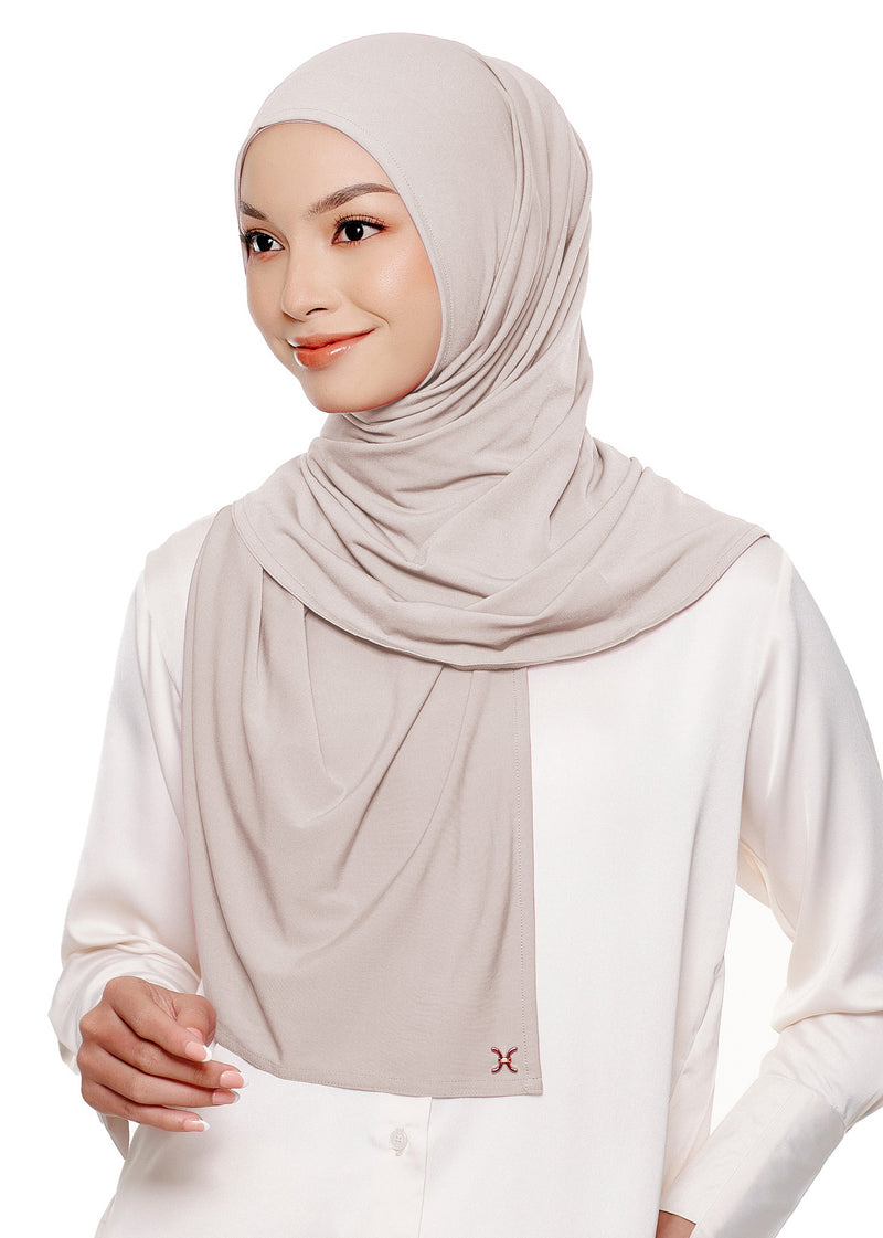 Hannah Instant Hijab - Coconut Milk